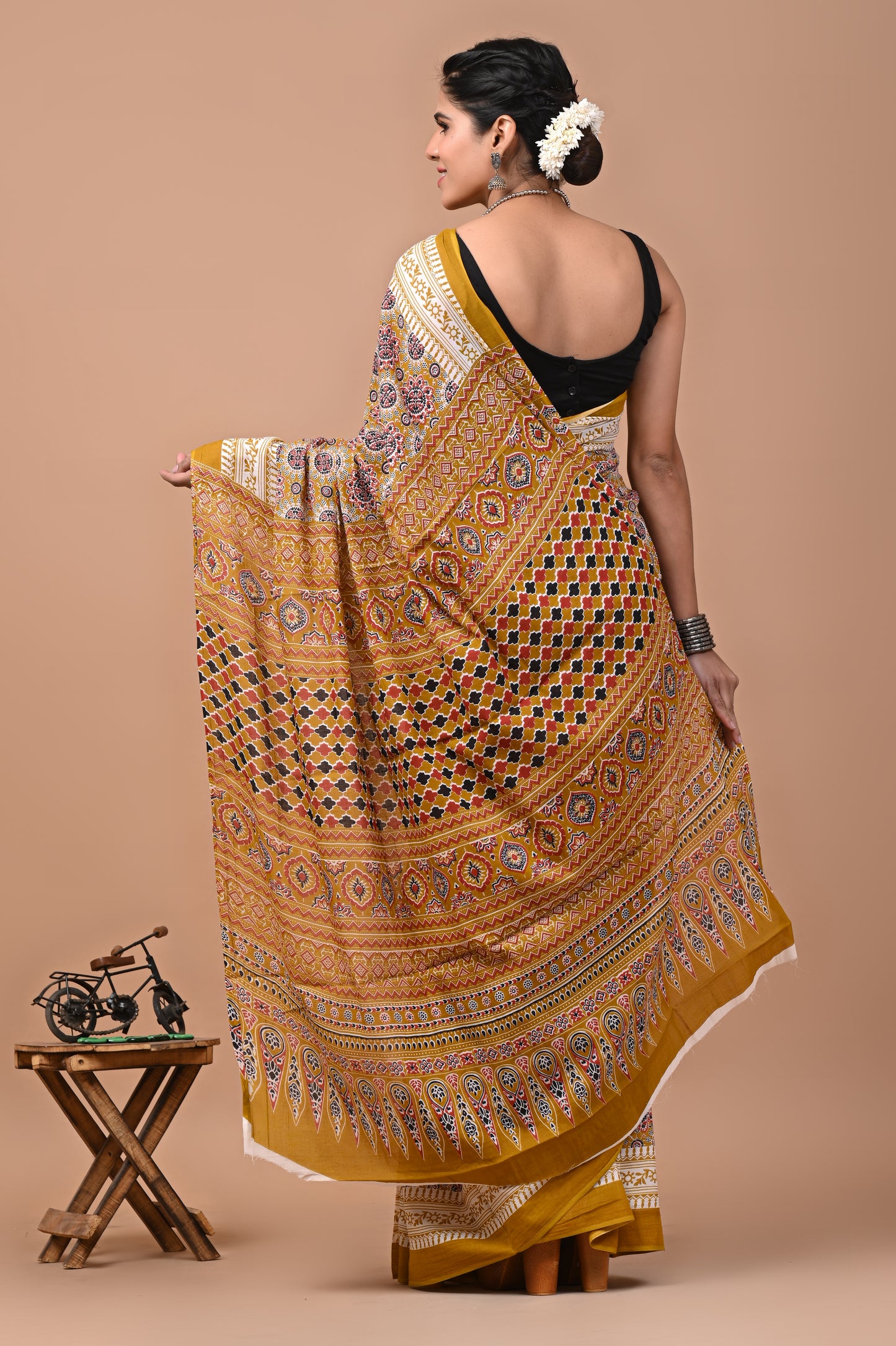 Ajrak Printed Pure Cotton Mulmul Saree – Elegant Ethnic Wear with Blouse