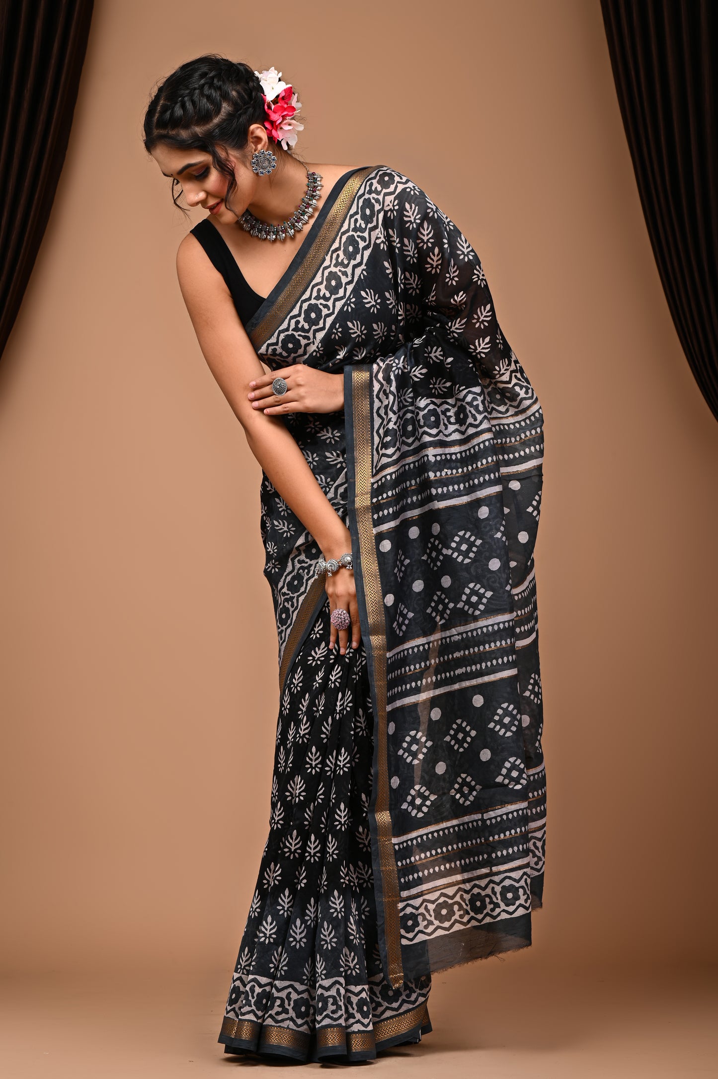 Maheshwari Silk Saree With Unstiched Blouse - Mj Creation