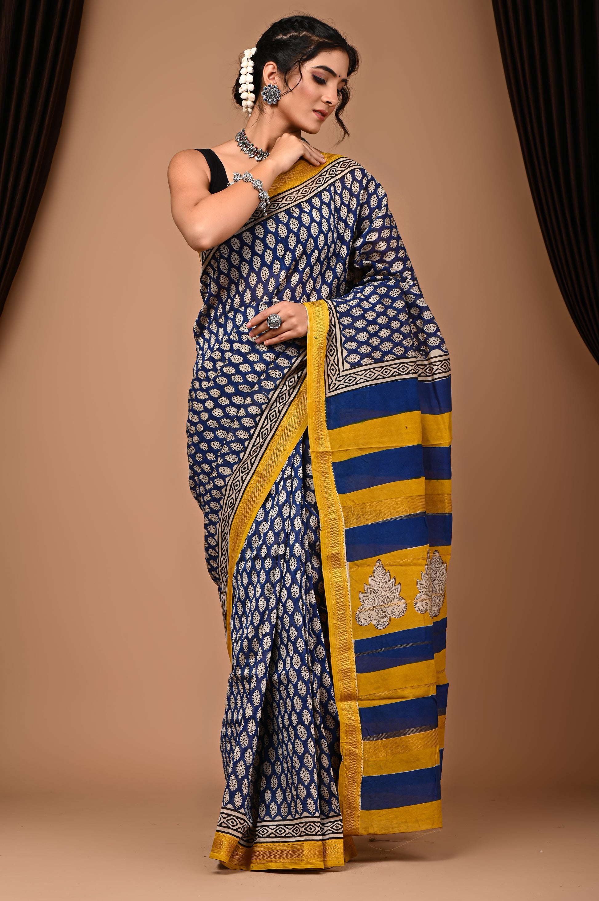 Maheshwari Silk Saree With Unstiched Blouse - Mj Creation